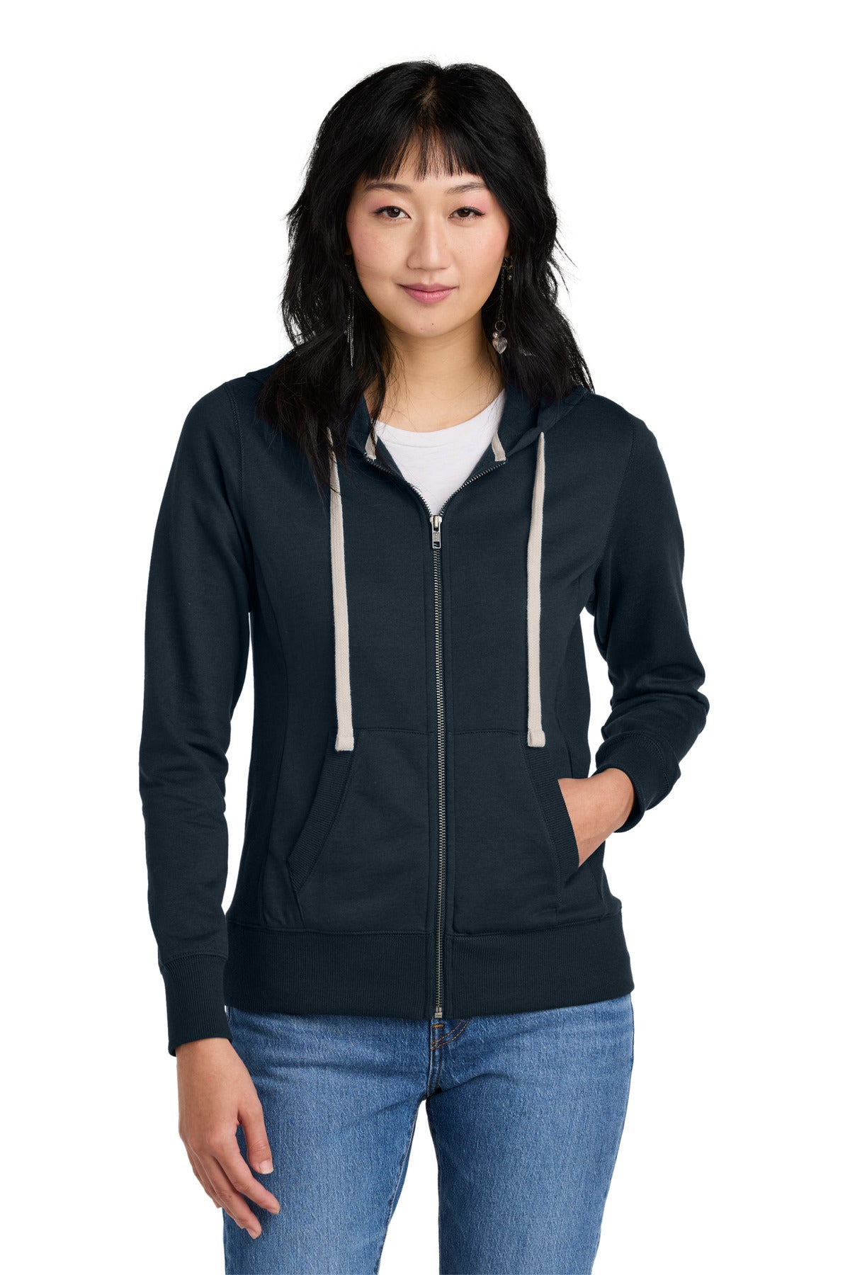 Our most sustainable fleece yet. District Re-Fleece breathes - True Navy