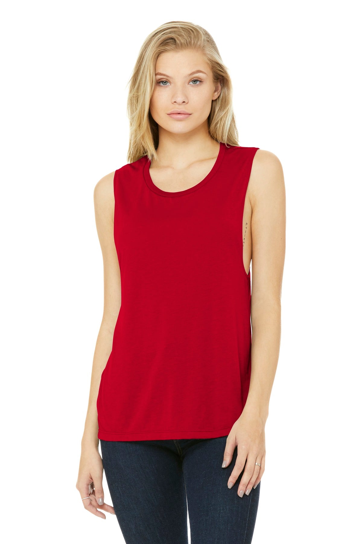 Relaxed drapey fit Tear-away label Side seamed Low-cut armho - Red