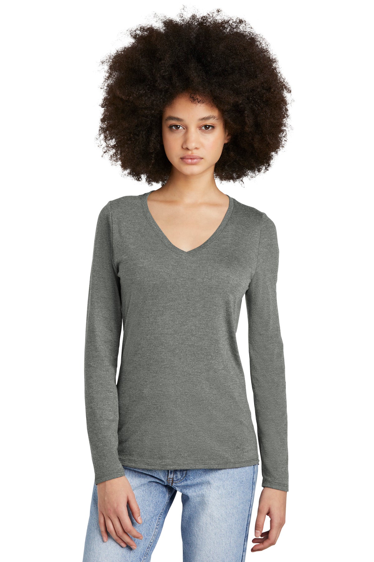Layering in every season has never been easier in this tee.  - Heathered Charcoal