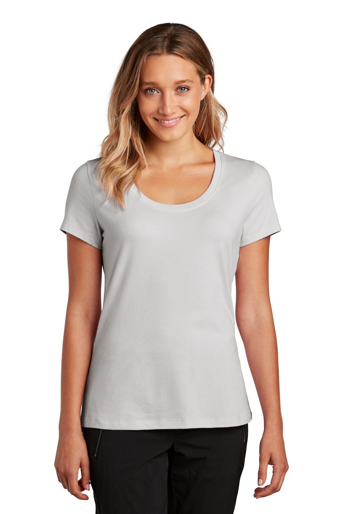 A hint of stretch. All-day comfort. 4.3-ounce 57/38/5 combed - Silver Mist