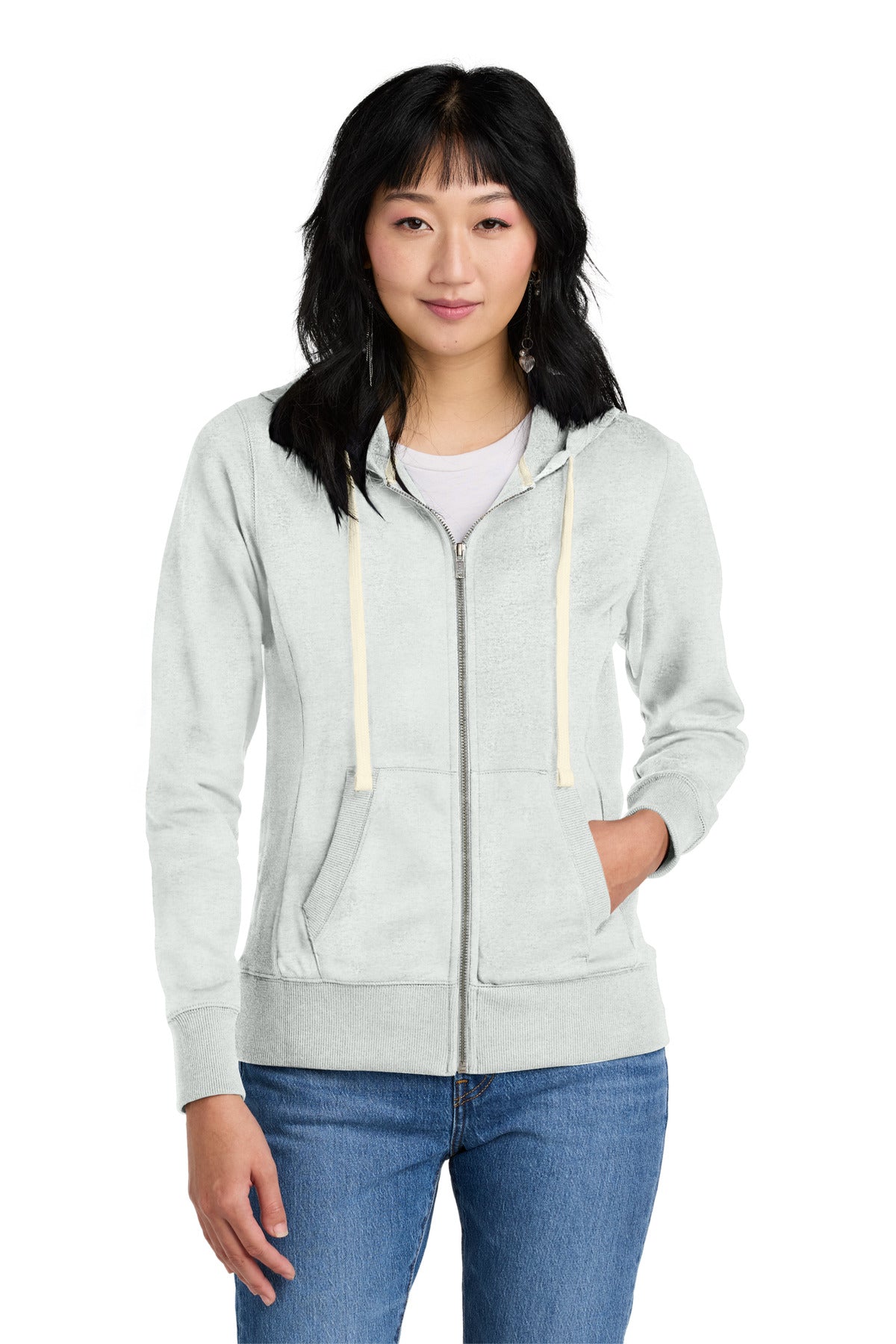 Our most sustainable fleece yet. District Re-Fleece breathes - Ash