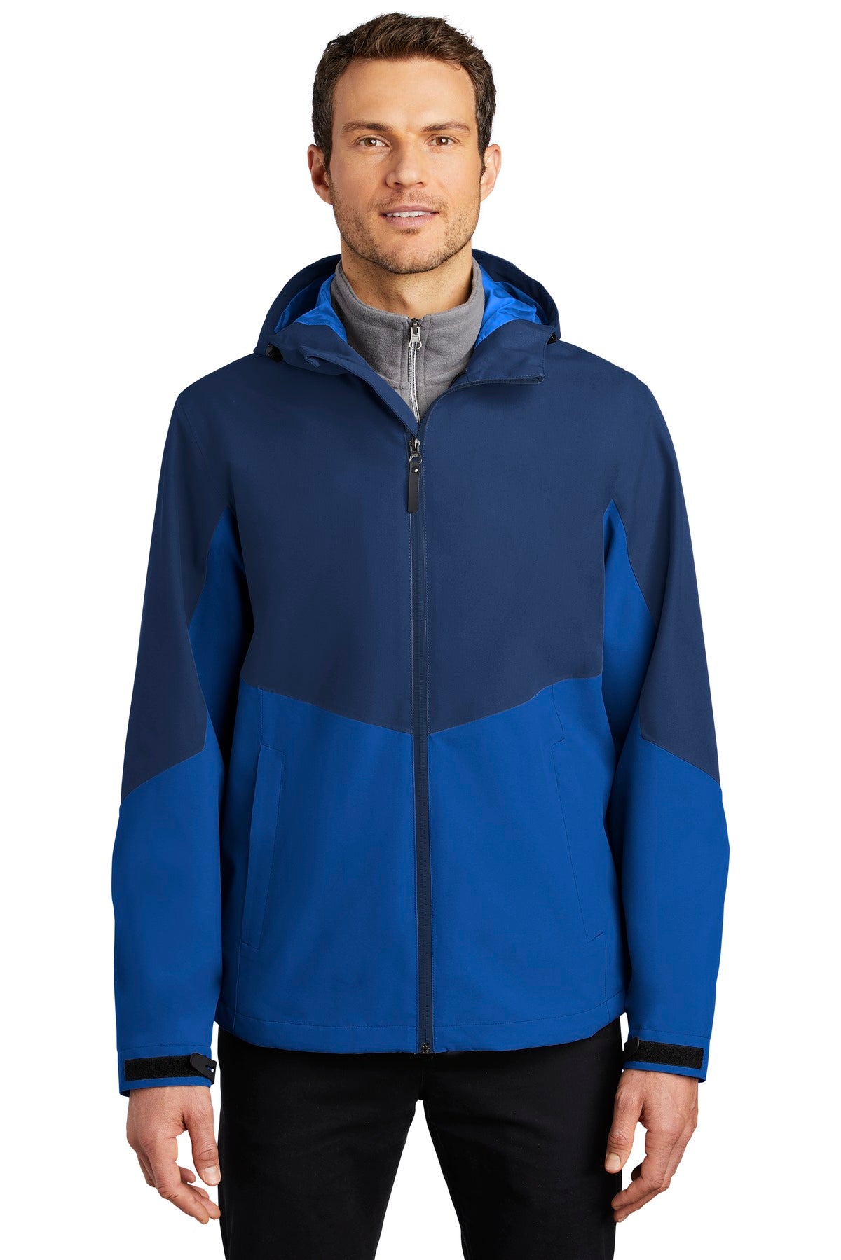 Don't let its lightweight appearance fool you. This waterpro - Estate Blue/ Cobalt Blue
