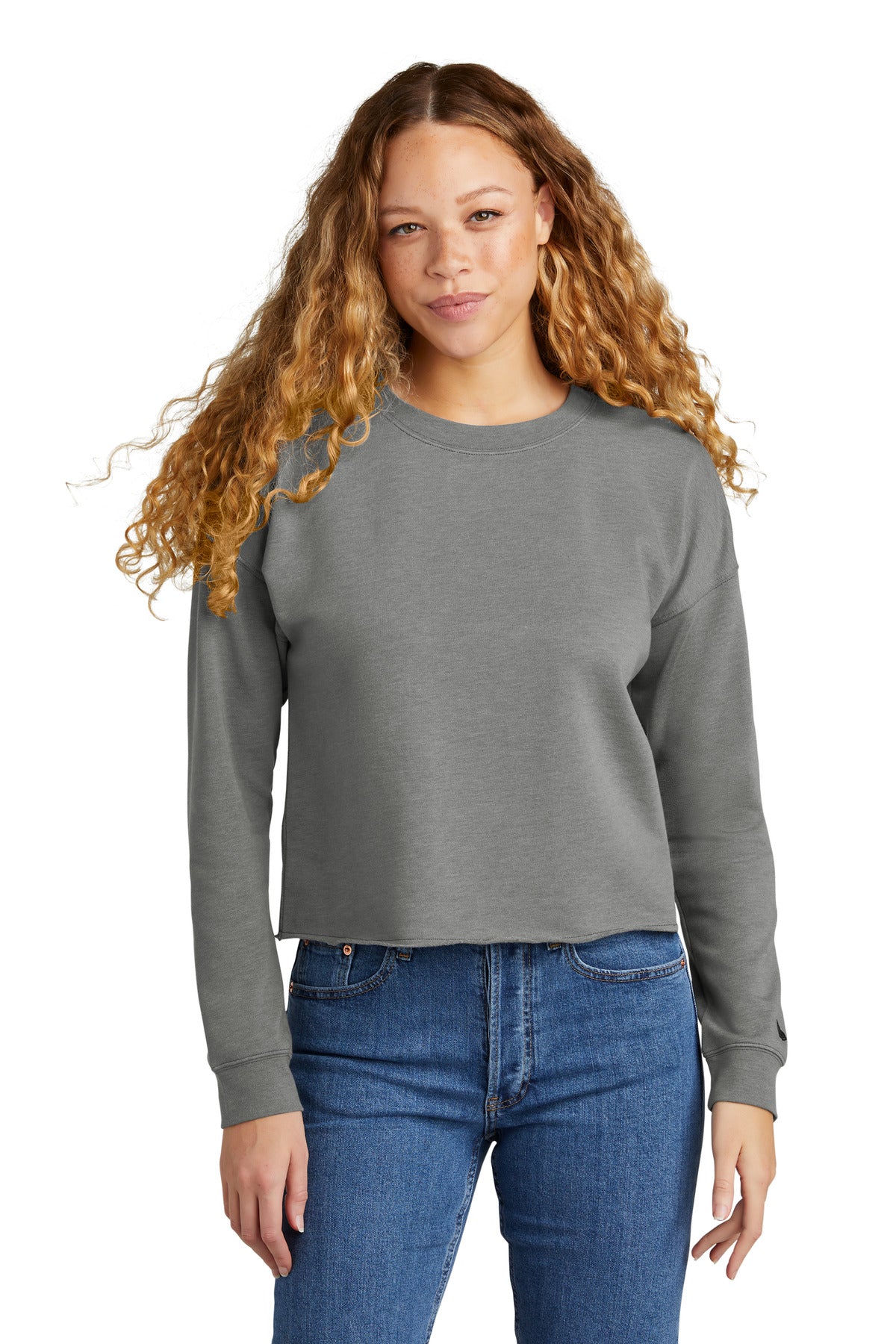 With a statement-making crop hem this midweight crew is as c - Shadow Grey Heather
