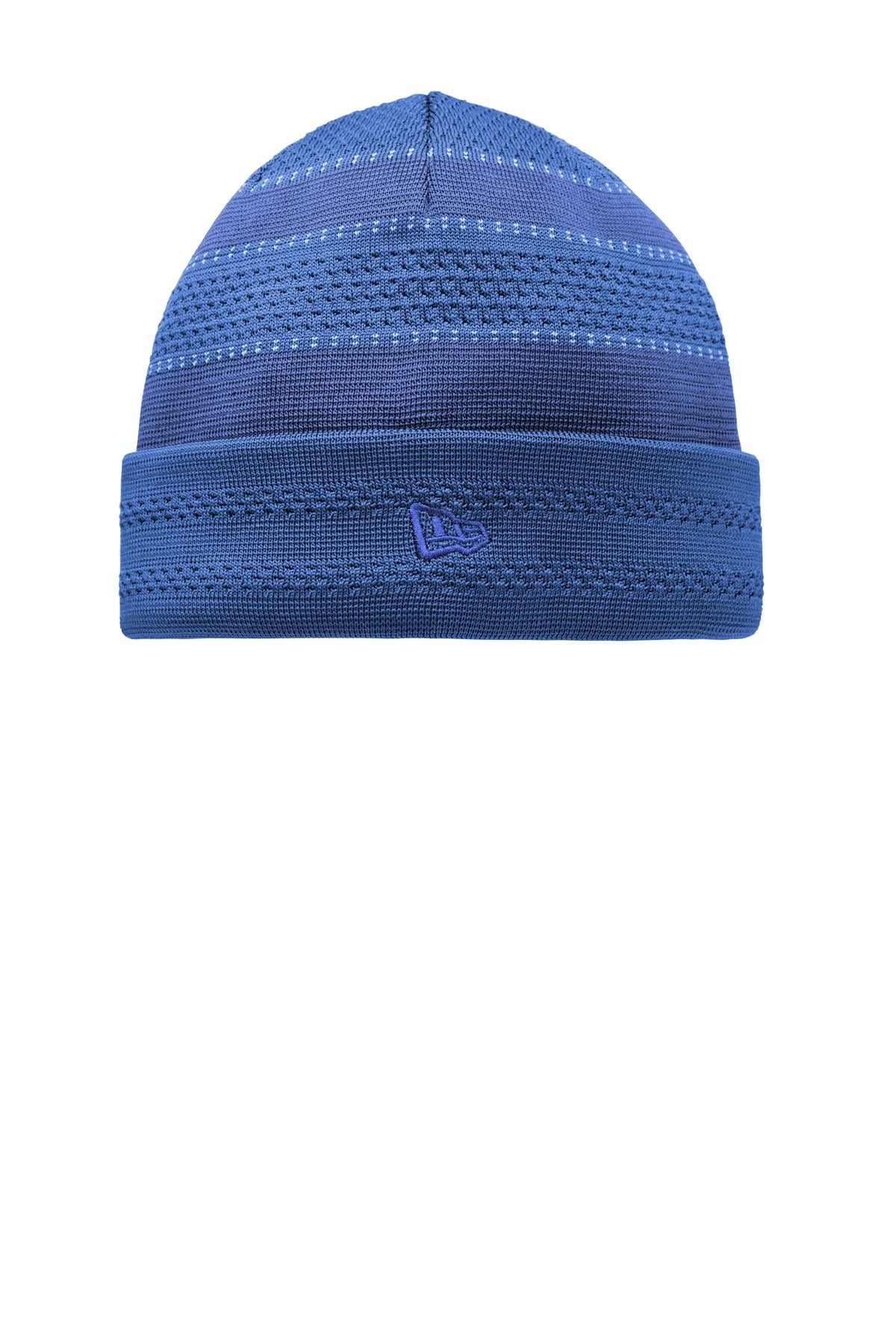 This fleece-lined fine-knit beanie is often spotted on the sidelines of pro football games. A tonal 